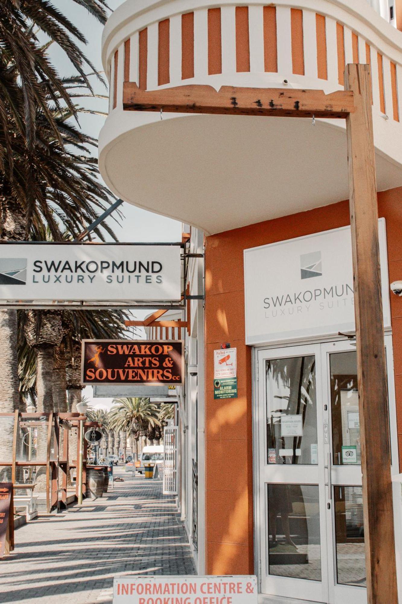 Swakopmund Luxury Suites מראה חיצוני תמונה